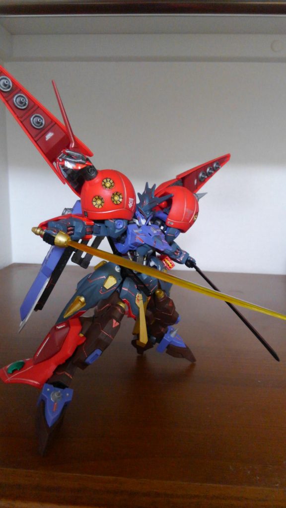 もう１つの近接兵器、ジャジャのビームセイバーです。
鉄血のMSには有効ではありませんが、MA相手には有効な手段になるかと...なによりこの武器...騎士っぽくないですか？