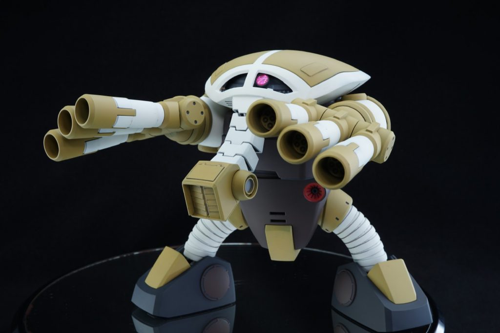 1基7門の小型ロケットランチャーを合計6基も積んでいる素敵MS。
*一斉射すれば42発同時にぶち込めます!*