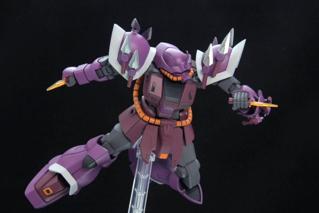 ## ダッシュ格闘
もうシュナイドはこの戦法しか採れませんからね…。
基地守備隊がビームガトリング的な面攻撃の装備持ってたら生存できなかったと思います。