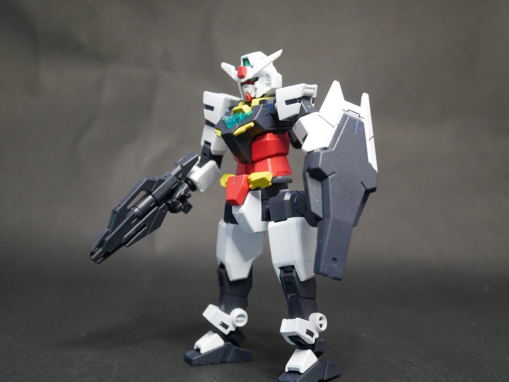 まずはコアガンダム。ほとんどいじってません。
こんなにちっさいのに動く動く。これだけでも十分遊べますね。