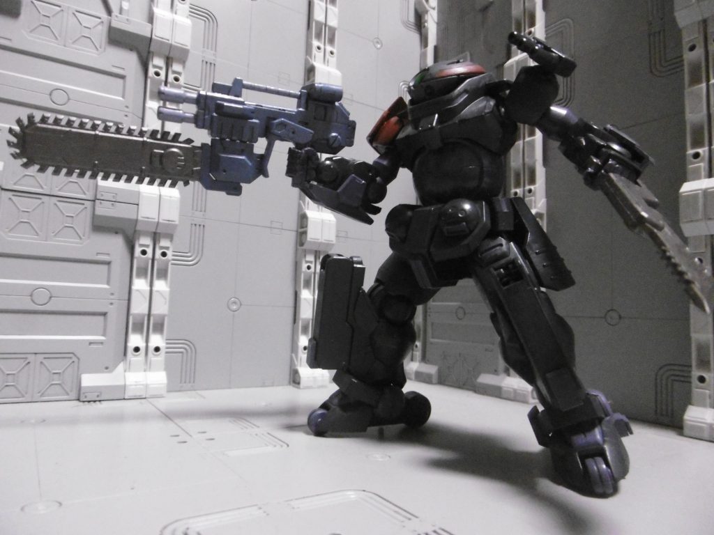 ダブルバルカンにしたのは、銃口がライトスコープドッグの「ヘビィマシンガン改」っぽく見えたからなだけです。
ダブルバルカン+煙幕で牽制しつつ、インラインダッシュで高速滑走。