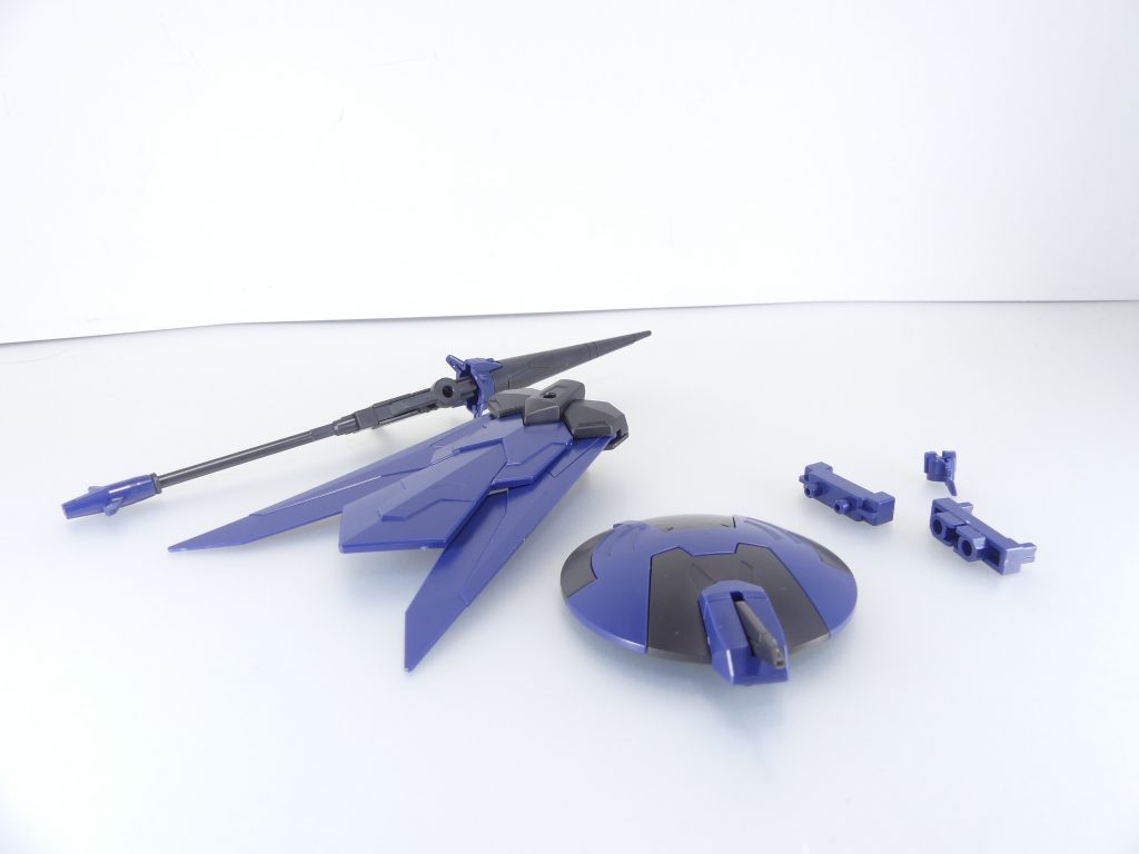 セット内容。・ライテイ ショットランサー・サークルシールド・ナイトウイング・懸架用ジョイントパーツ2種余剰パーツはジャスティスナイトの顎部分。また、懸架用ジョイントの内1個はインフィニットジャスティス用(現在未発売なのでジャスティスナイト用)のAGP2穴パーツのため完全な余剰です。