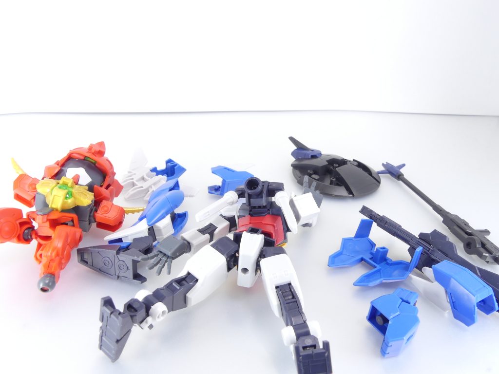 【今日のGBN用語】死:今まで「死」の存在しなかった「ビルド」世界。しかし、電子生命が消えて無くなることをそれと呼ぶのなら。ヒロト達は再び、立ち上がれるのか・・・?・・・と言うことで、新生「ビルドダイバーズ」完全敗北からの今回です。これはイメージです。どうしてこうなったかは「Re:RISE」12話を。ちなみにヴァルキは改造用にパーツを拠出しました。