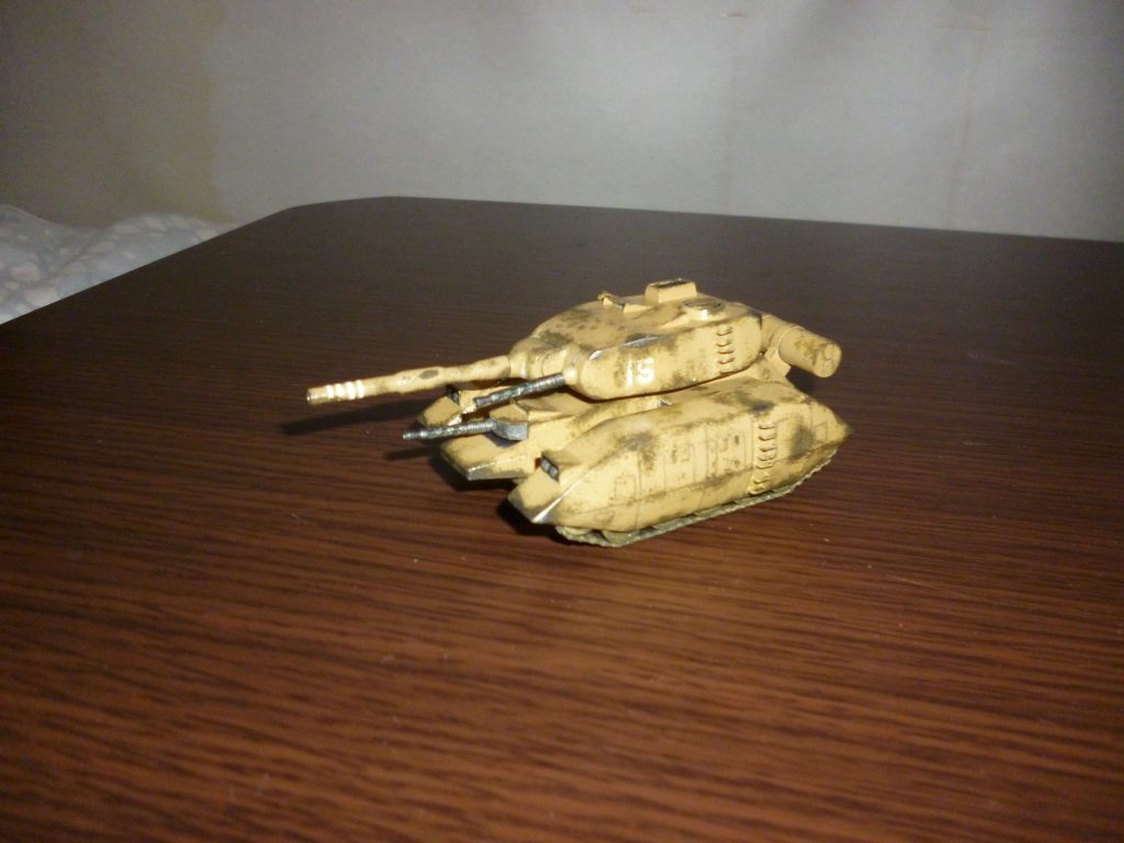 製作料紹介です。
・1/144マゼラアタック(旧キット)・・・¥400
・プラ板3枚セット・・・・・・・・・・・¥420
・8mmプラパイプ・・・・・・・・・・・¥400
・タミヤパテ・・・・・・・・・・・・・・¥250
・カスタマーズキャンペーンのミサイル・・¥200
・はしごに使った「あるモノ」・・・・・・¥90
計・・・¥1,760(税抜)
今初めて計算しましたが、意外と掛かっていますね・・・。