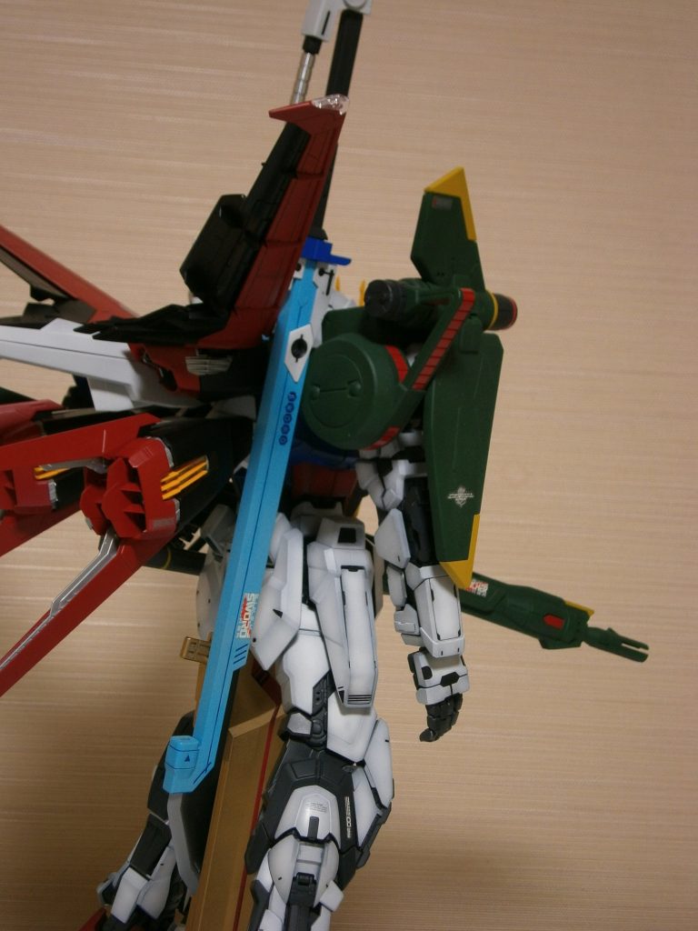 PGストライクガンダム–4枚目/制作者：RC200