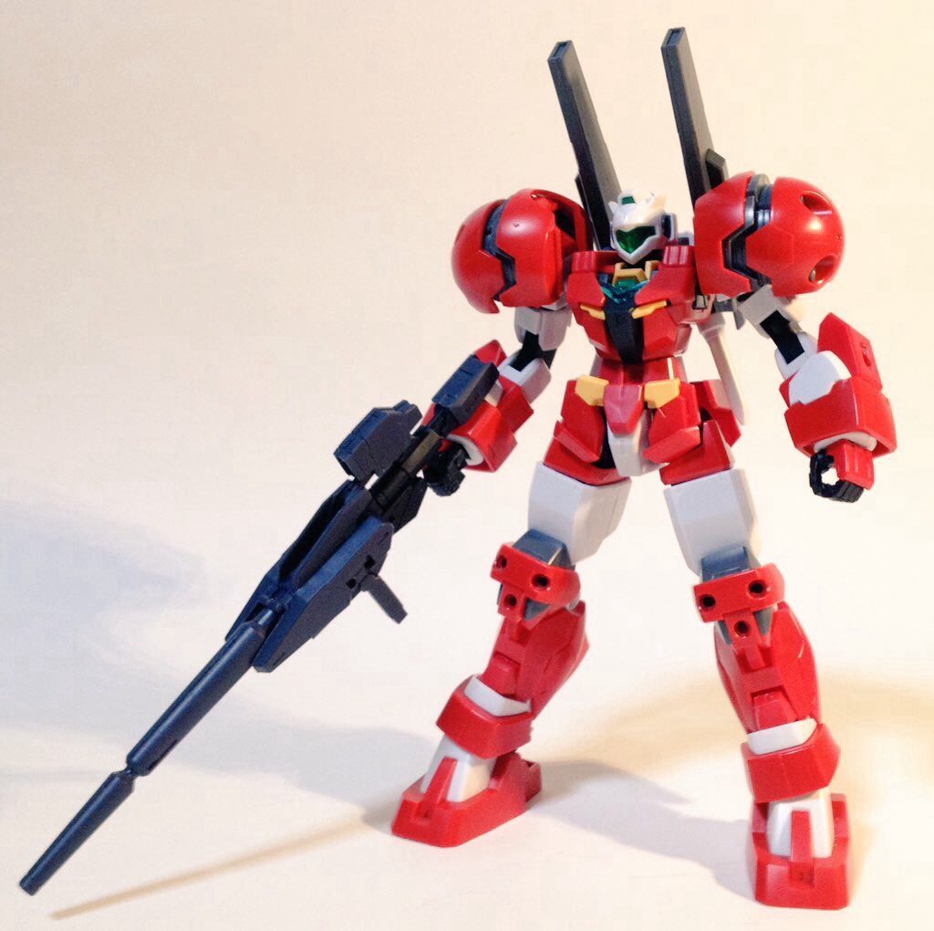 マーズフォーガンキャノン増加装甲とトルクフルな四肢で、前面に突出。露払いをしつつ、被弾箇所をパージしながら生きて帰る！