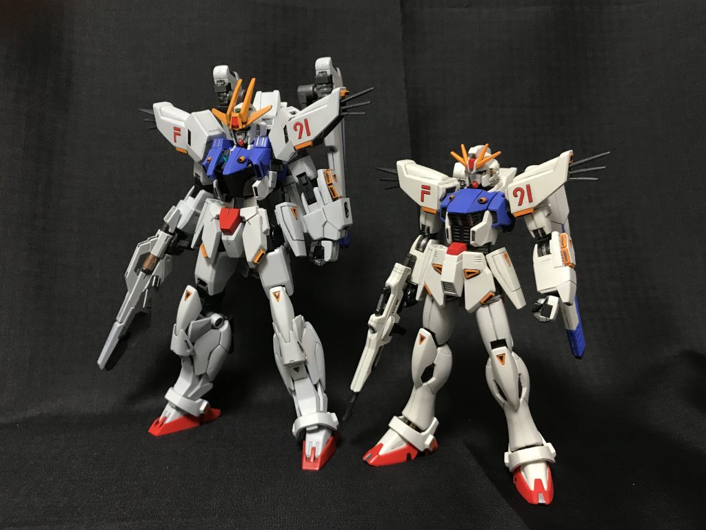 hguc F91と比べるとこんな感じ。かなりデカイ!アーマーを着込むのでゴツくなるのも仕方ないんですがこれシルエットフォーミュラ感ありますよね。あっちも好きですけどね!
MGが出たら欲しいですね!!