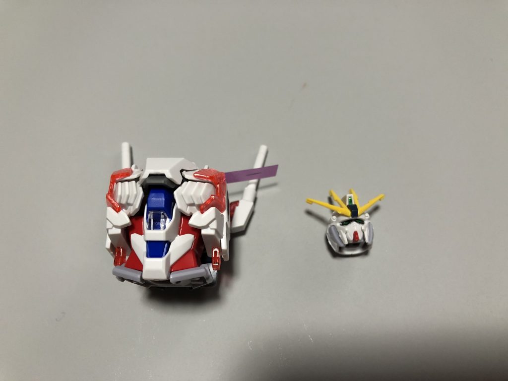 まずは頭と胴体から