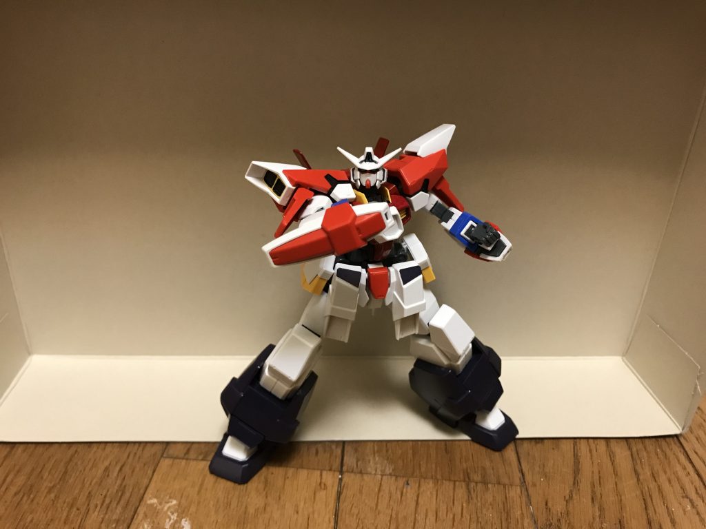 防御力・耐久性アルティメット細胞の力を手に入れた事もあり、防御力と耐久性も大幅に高まっており、本体である頭部及び胸部も含めて、陽電子砲の直撃にも耐えられるほど。特殊能力への耐性アルティメット細胞が持つ固有の特性が具現化されている為、フォースインパルスガンダムエクストリームと同じくあらゆる敵の特殊能力を受けない強力な耐性を獲得している。