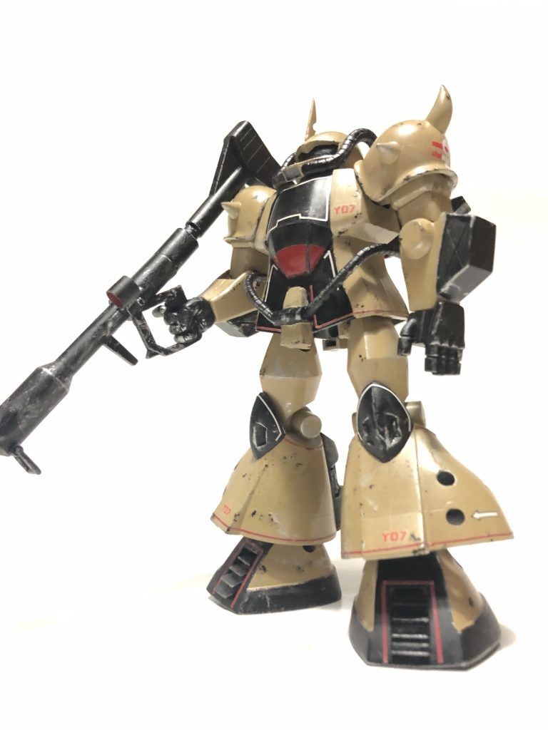 ななめ
 
足裾を広いグフは抵抗があったんですけど見慣れたらすげぇかっこいい☆
 
トロピカルドムからジャイアントバズ拝借しました☆