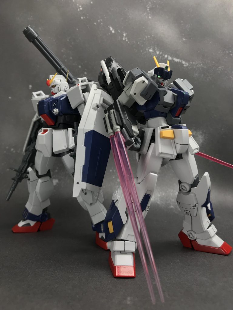 最後は陸戦型ガンダム(現地改修仕様)と並べて。
以上になります。最後までご覧いただきありがとうございました!