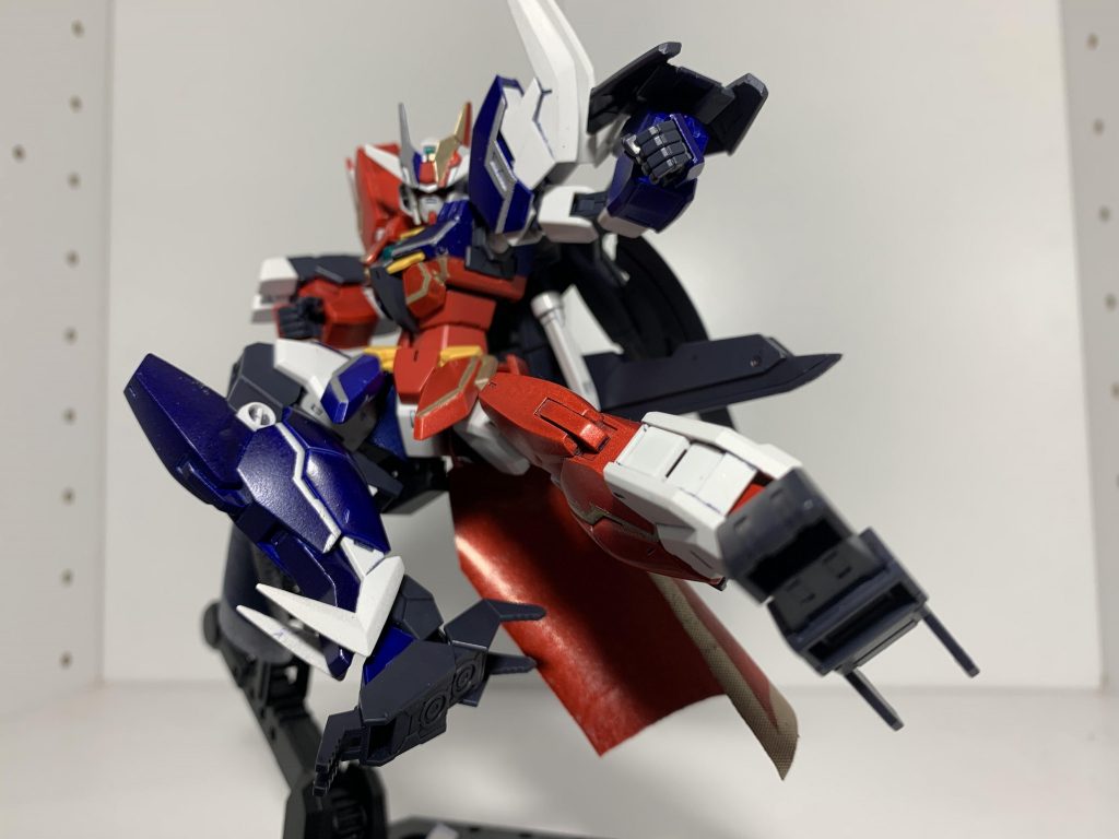 そして仮面ライダーといえばライダーキックですよね。｢コレが出来なきゃライダーじゃない！｣と言い聞かせて、可動域は出来るだけ阻害しないようにパーツはできるだけ盛らないようにしてみました。