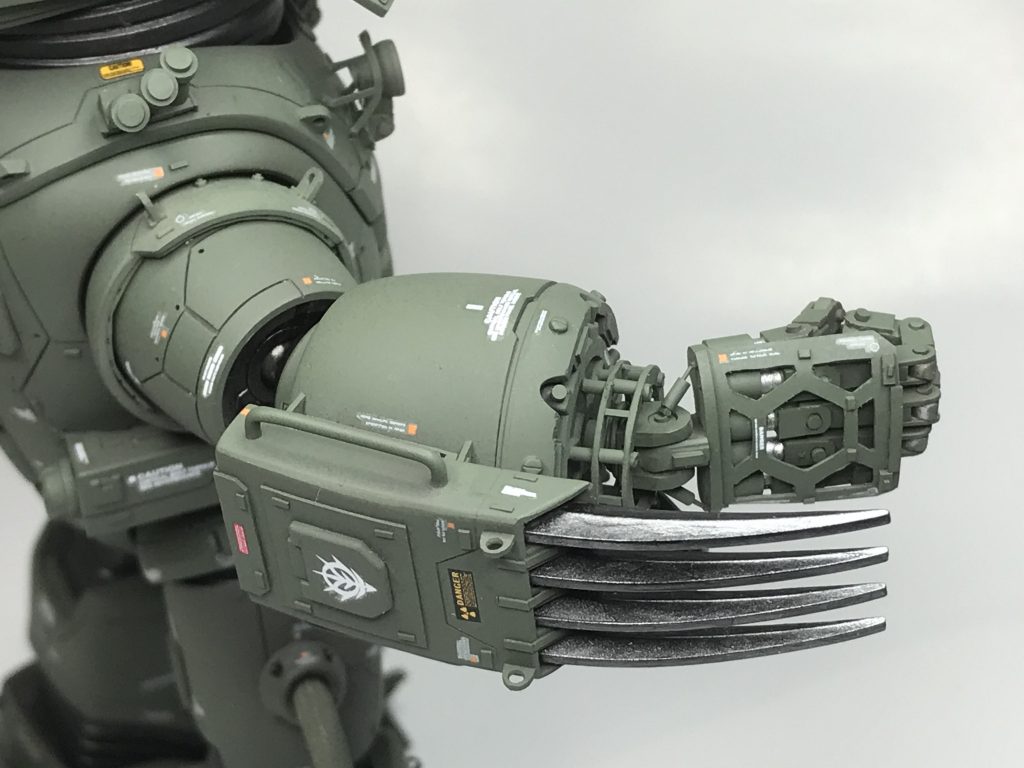 収納式のネイル