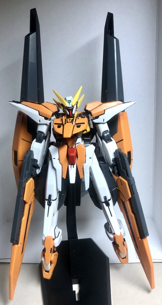 今回改造した頭部に換装した場合(ガンダムマルート)
うーん、自分で撮っておいてなんだが写真では違いがいまいち分からんww