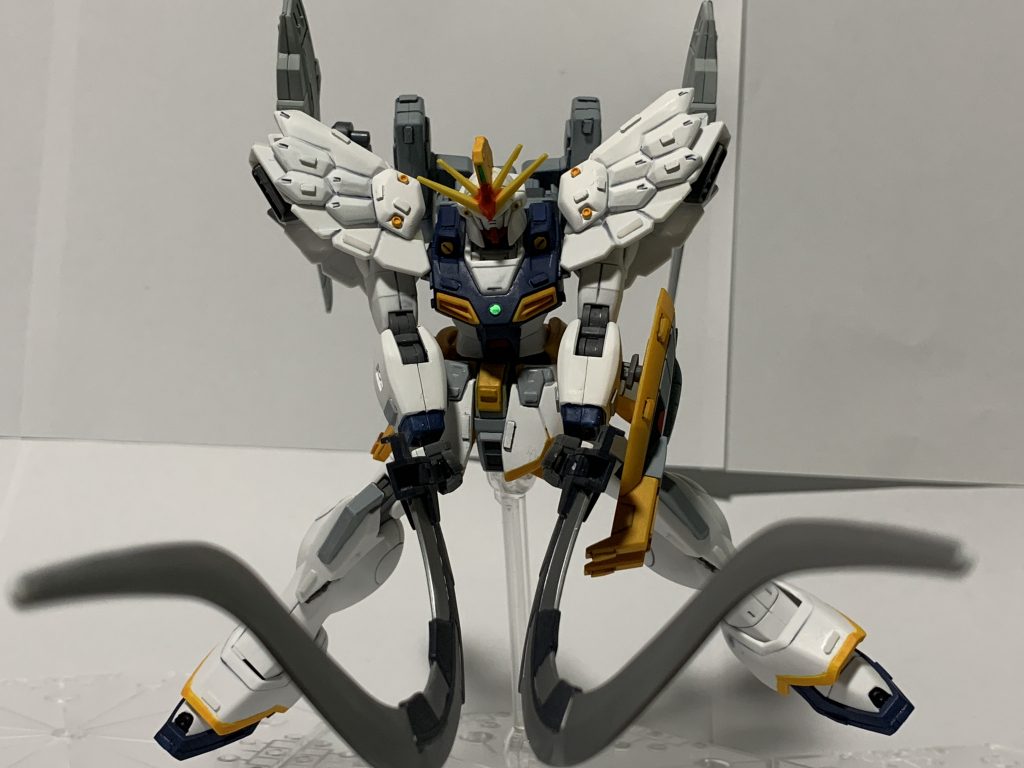 振り下ろしサンドロックといえばこのポーズですね。