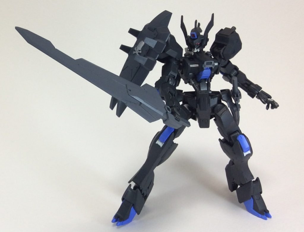 武装の紹介です。
まずはこの操兵の代名詞とも言える大剣
一気に敵へ接近し、斬りつける戦法を得意とします。