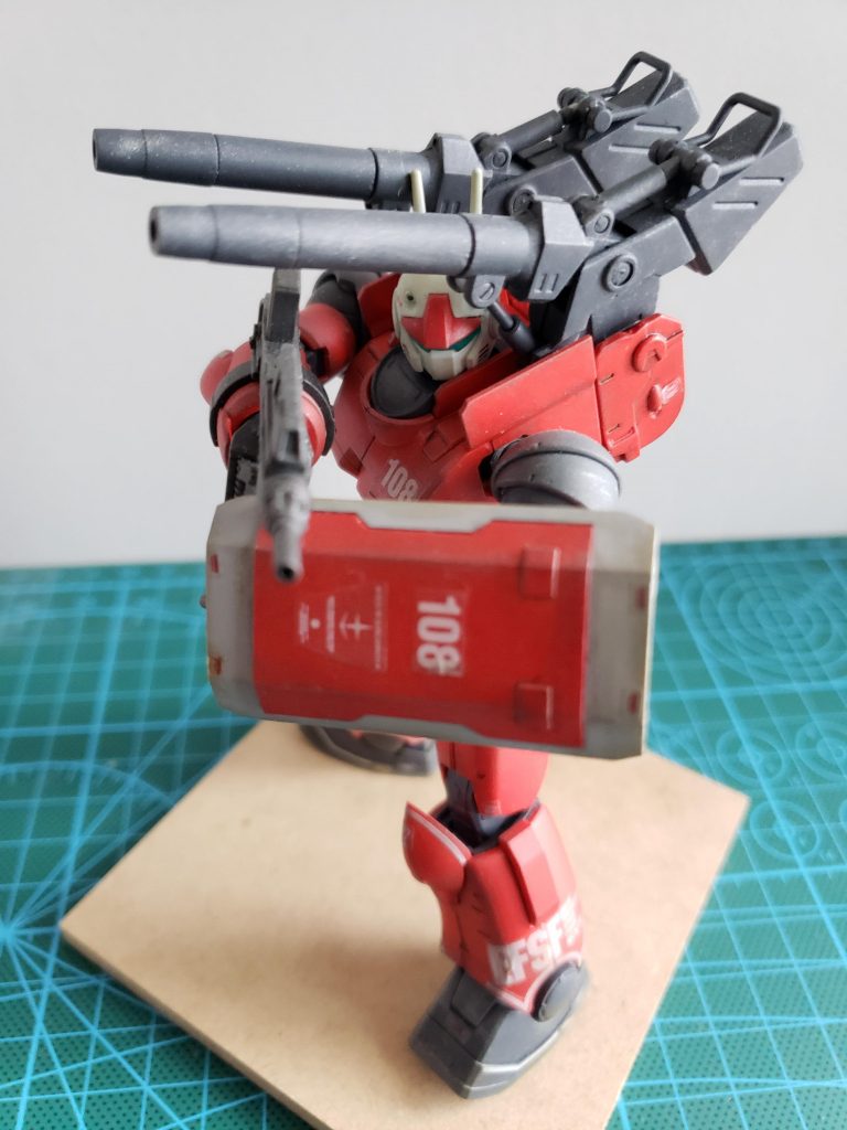 108号機　本来、盾はないですがカイらしいのではと勝手に思って試験型の付けたままです。