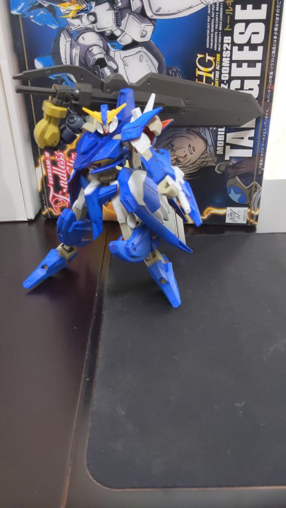 遊撃役のガンダムリベリオーネです。メンバー内で唯一のELダイバー、アステリアの機体です。