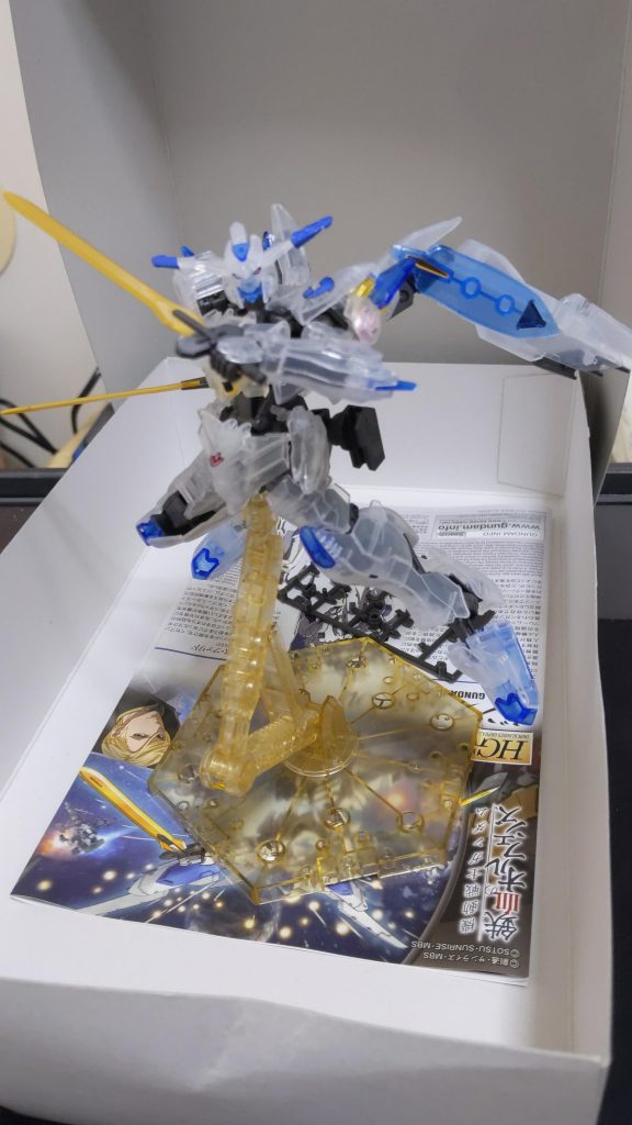 やっぱりバエルはかっこいいですね。アニメでの最後はアレだけど……このバエルは保存版として改造パーツ用に普通のバエル買います。