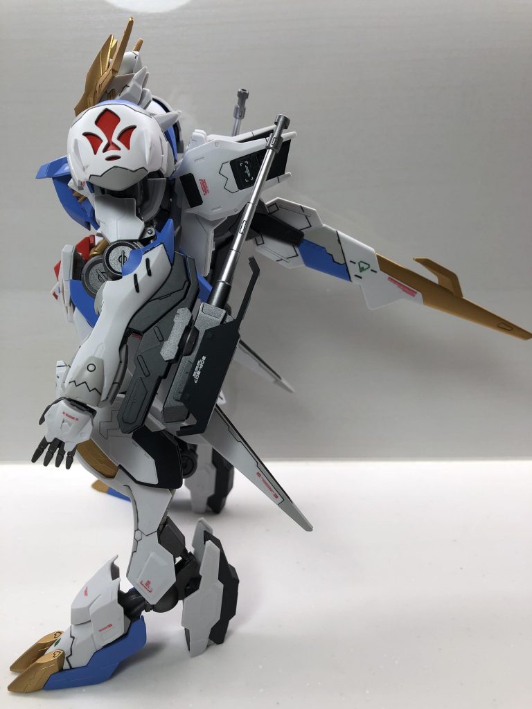 肩のマークはやっぱり赤の方が映えます