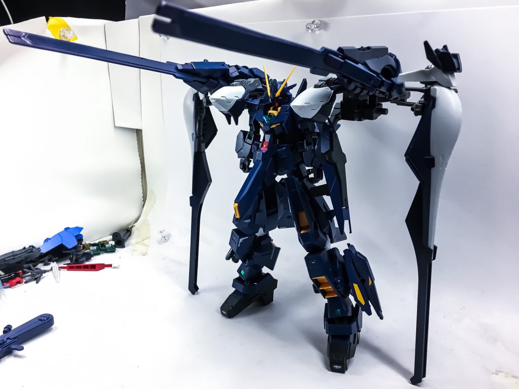 脚部にアドバンスドヘイズル、ブーストポッドにフルドドⅡを装備して···
アルネエイト[ヘイズルⅡ・ラーⅡ]！
この様に、更なる改造も可能となっております！