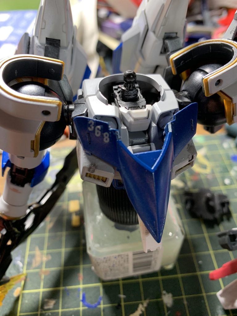 同じくプロポーション変更で腰をボールデンアームズのジョイントで延長してます