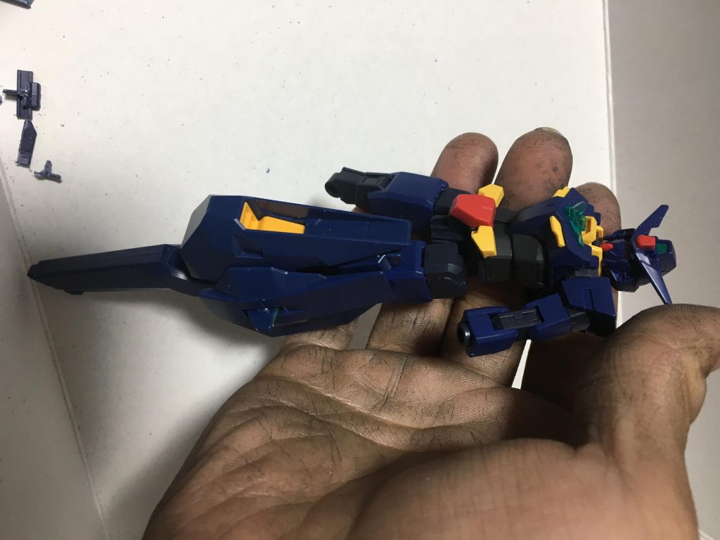 制作工程
一番最初にギミックが完成したのは脚部でした