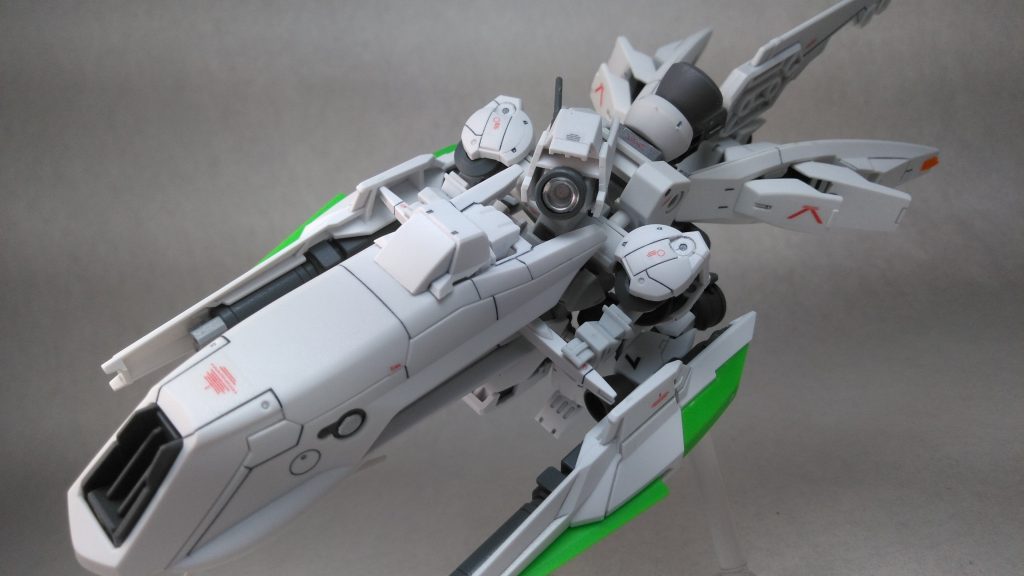 後部バーニアで超加速!
(パイロットの無事は完全無視)