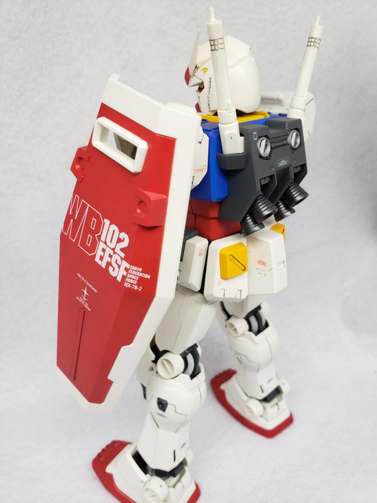 シールドのガンダムデカールは鬼畜……