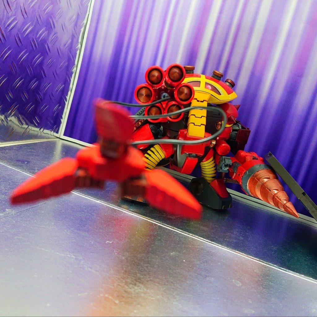 差し替えでワイヤー武器、バイスアンカーを射出!
これで突撃一辺倒ではなく、トリッキーな戦い方も可能に。