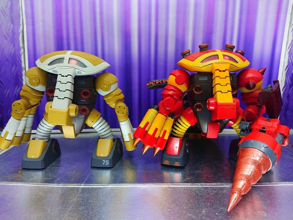 ノーマルジュアッグと比較。
色合いが派手すぎて、元のジュアッグがおとなしく見えます…(;´▽`)