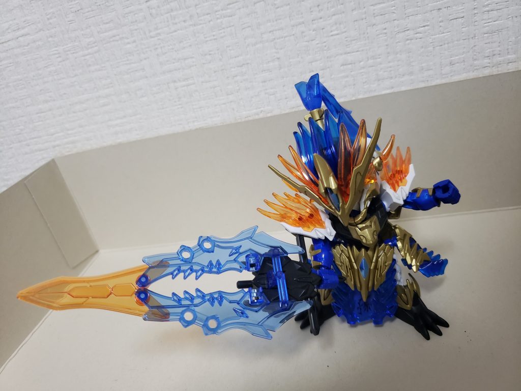 デバイスと合体できます。
蒼虎影[大牙影]
モデルはタクティカルアームズですね。