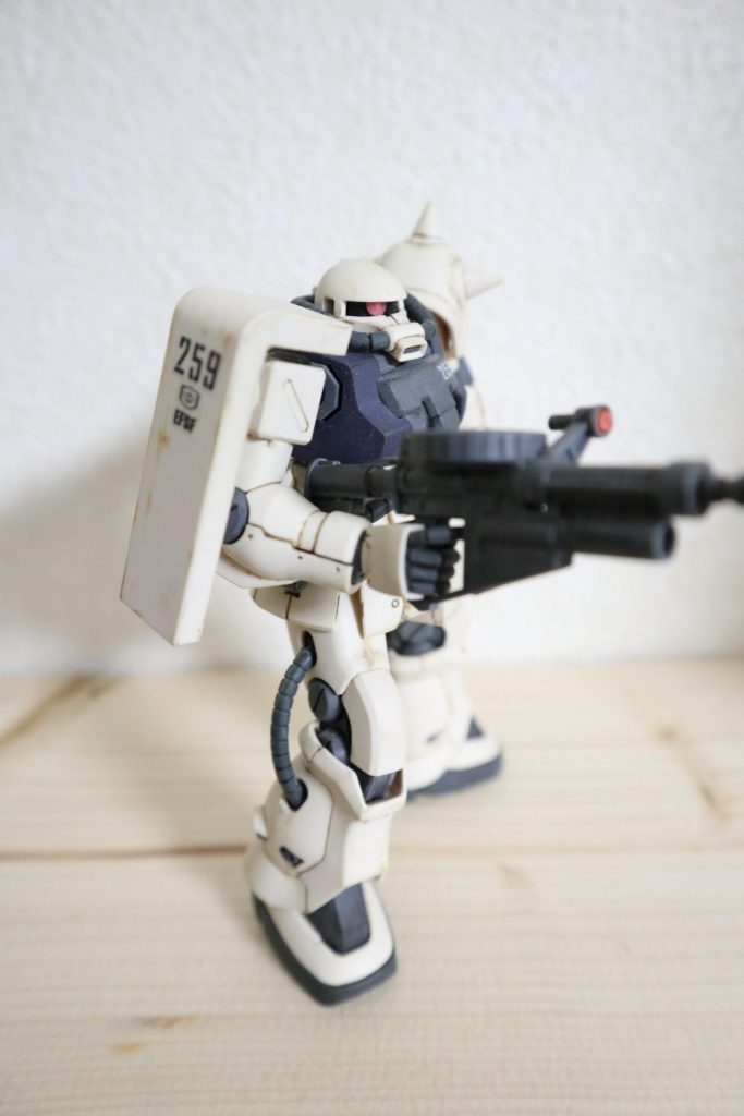 F2ザク–3枚目/制作者：まーちん