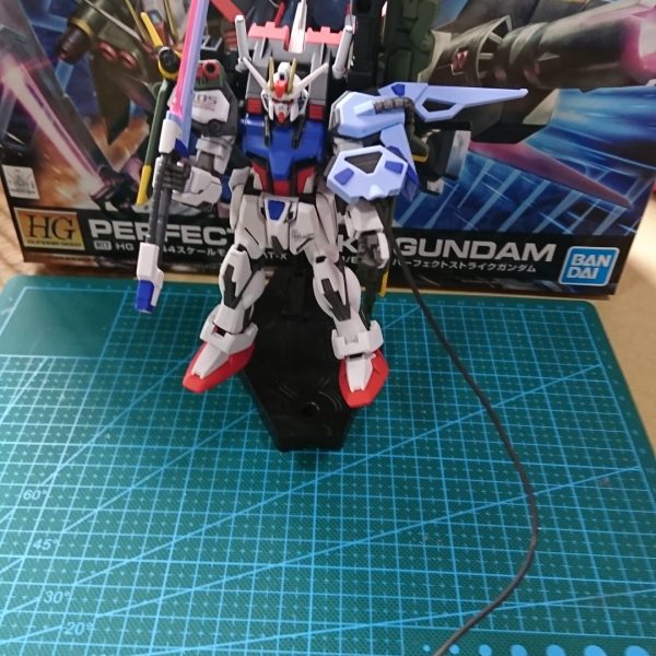 ＨＧパーフェクトストライクガンダム