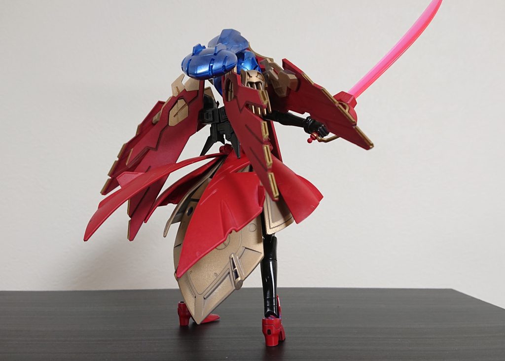 フルクロス、そしてサラのスカート両方を広げると迫力あります。
刀持ってる女の子は可愛い。