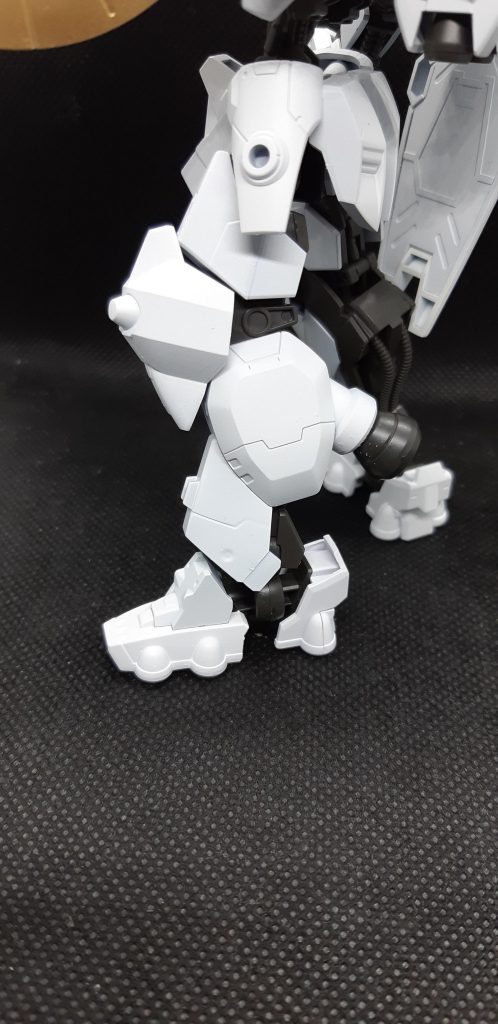 この丸っこい足もウサギっぽく見えませんか?