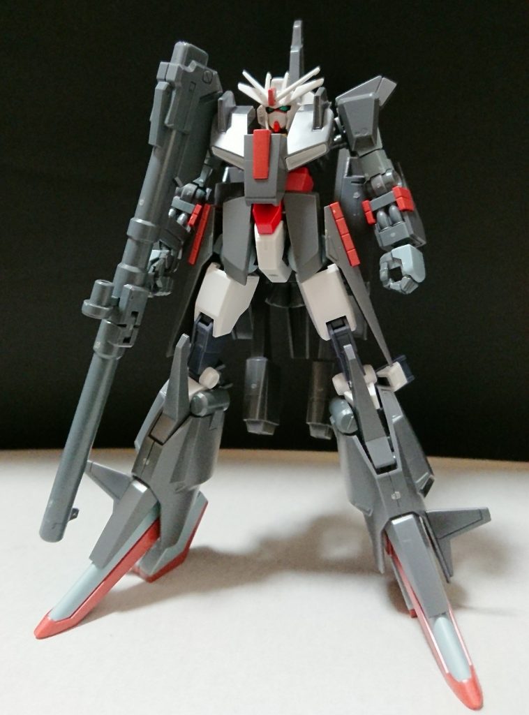 機体名：core・ZⅡ  (ver.BLACK)

[武装]頭部バルカン、フォールディング・バズーカ、クレイ・バズーカ×２、ビームサーベル×２、となっている。