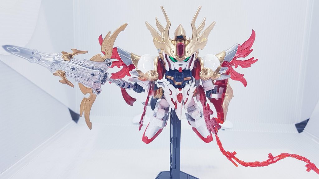 オリジナルのキットは赤だけなので、白でペイントしました。