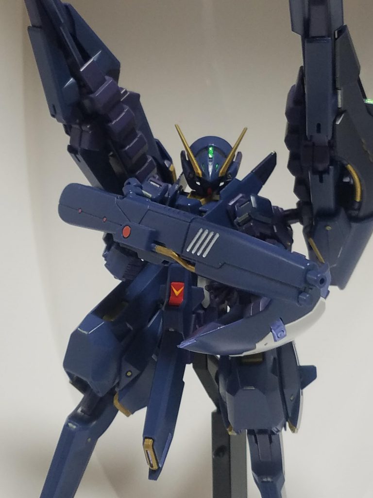 額の裏にシールの残り(グリーン)を貼ってあります