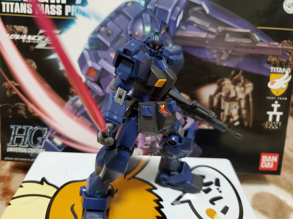 ビームサーベル！とライフル！かっこいいですよね！