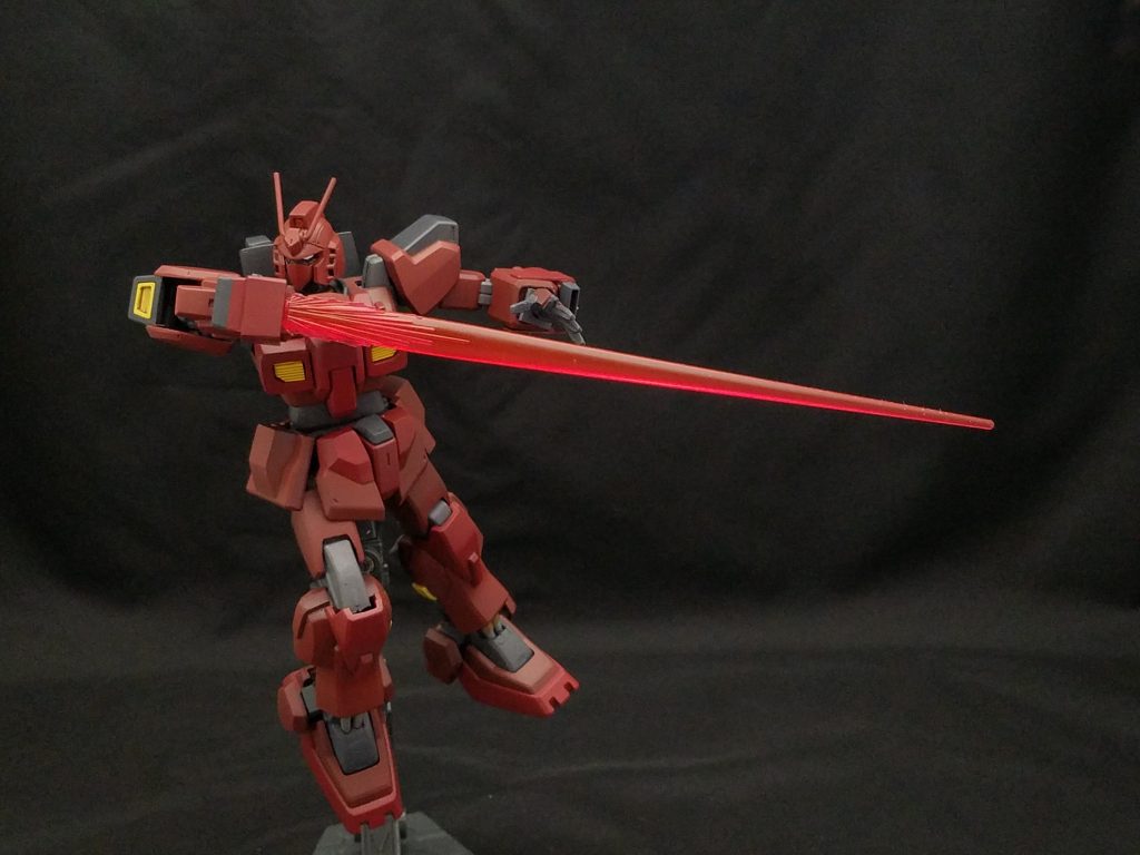 ビームサーベル最大出力。
元ネタは、ユニコーンガンダム(ep.3だったかな?)
こちらのビーム刃もSEED系キットかな?