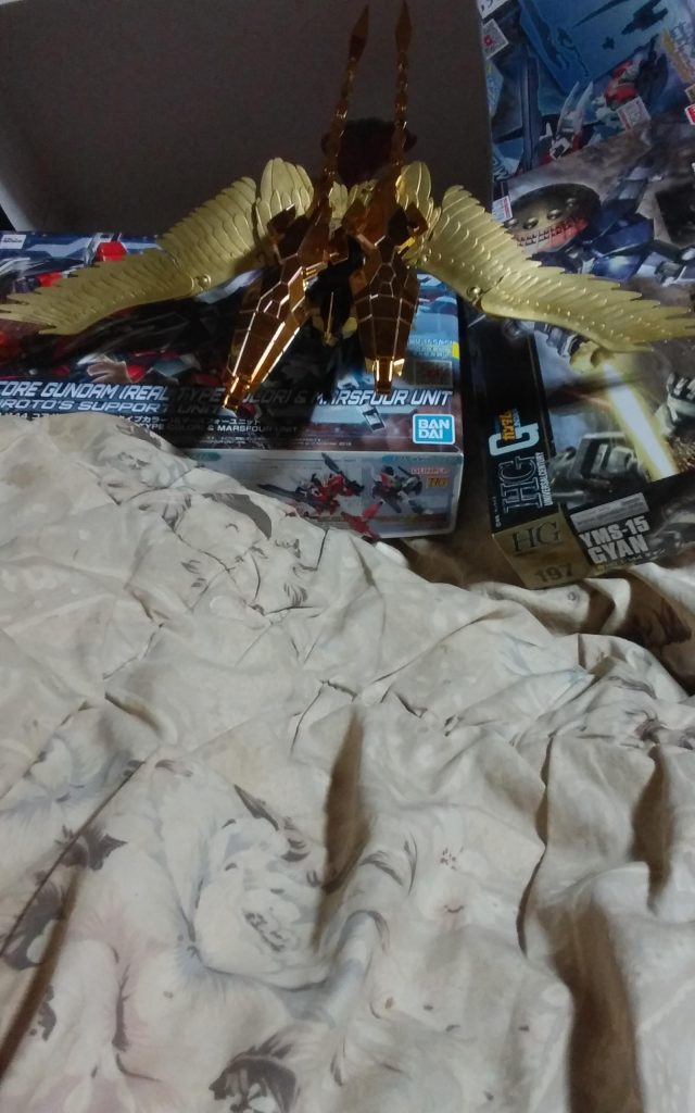 かなり、時間をかけながら作りました。パーツを考えるのが難しかったです。こっから、ドッキングモード