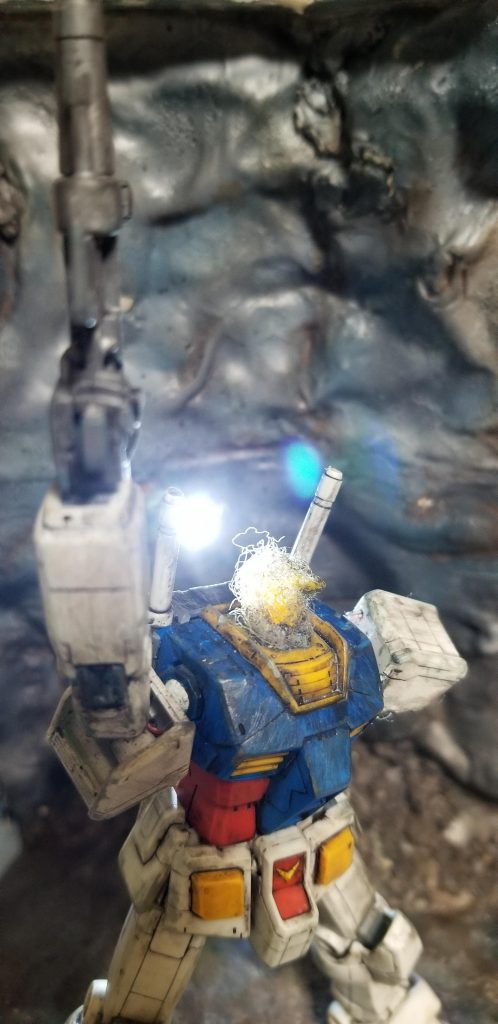 バックライト点灯による造型強調