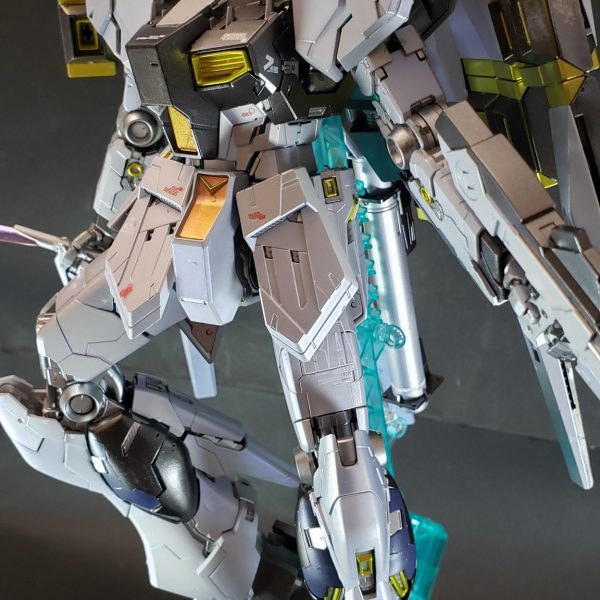 MG ν[NEU]ガンダム　ダブルフィンファンネル装備型