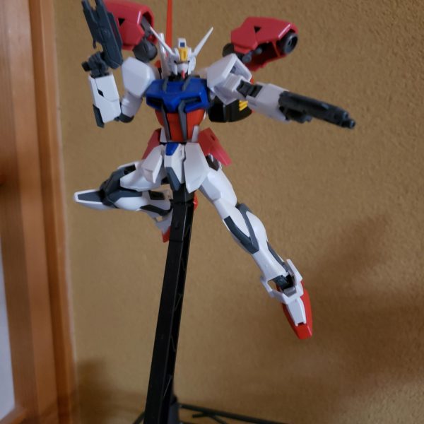 １年も未完成のままのストライク(笑)