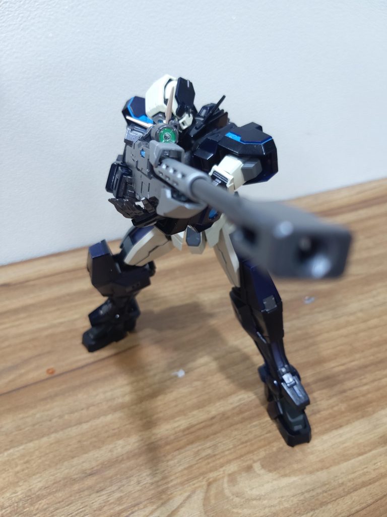 デュナメスといえば、やはり射撃姿勢が最も素敵です。