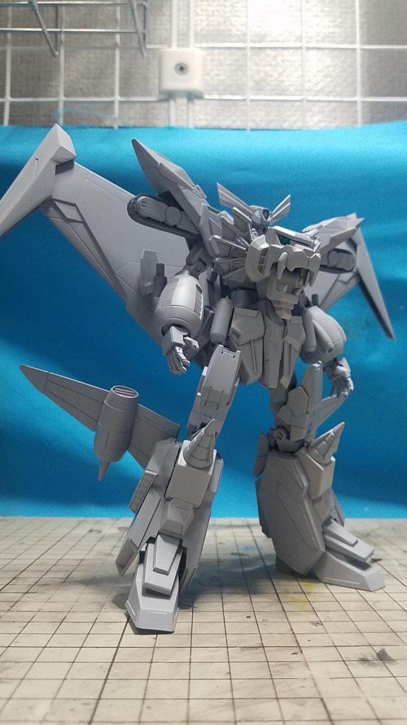 ミキシング後のサフ状態です
肩、脚、などプラバンでディティールアップしてますアンクルアーマー自作追加たてがみは粘土(フォルモ)工作してますこの状態のみ腰に延長パーツへ差し替えさせてます