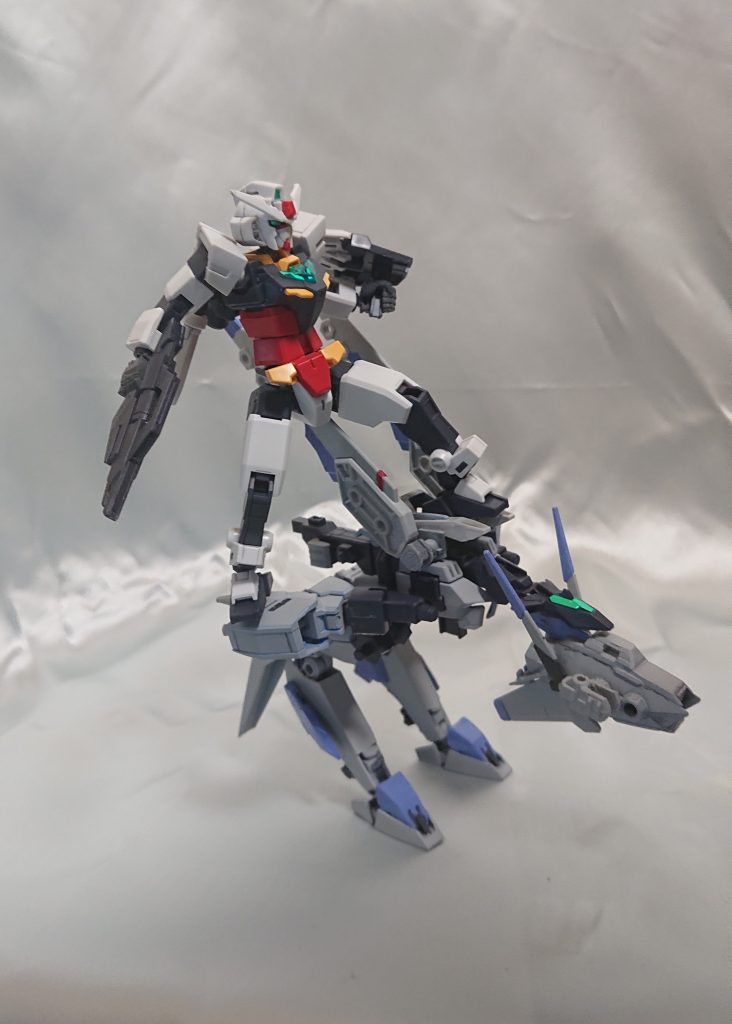 主に後方で索敵を行うが地上での移動手段としても使われる。