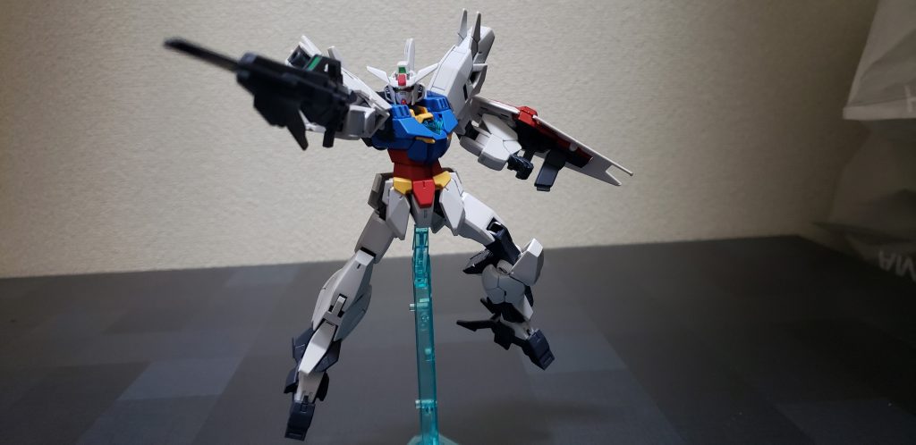 RX-78 ガンダム（未完成）

リアル体型のRX-78風にも！