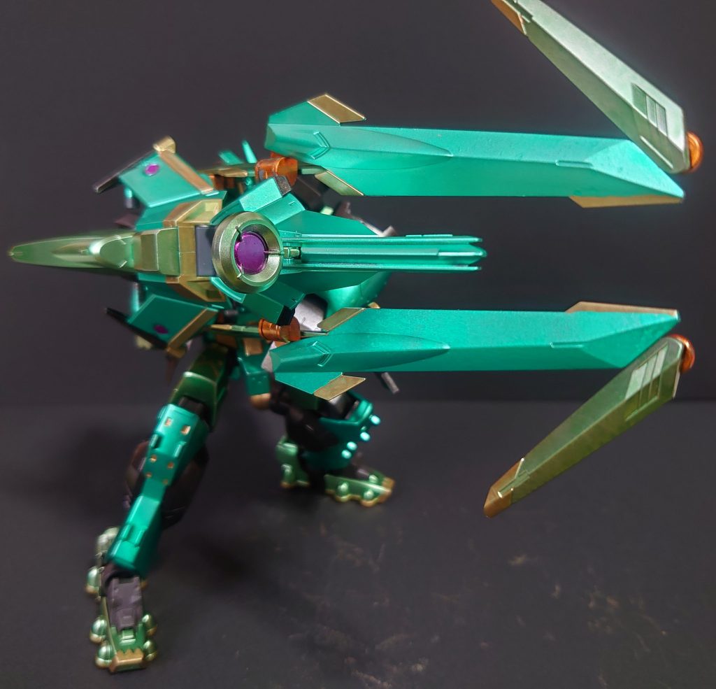 そしてこれが、ディアボロスキャノンモードです。
ディアボロスはアスタロトの別名ですね。
遠距離モードで龍の息吹きをイメージしたものです。